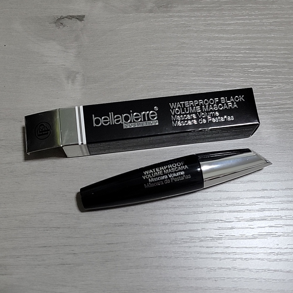 Bellapierre Cosmetics Waterproof Black Volume Mascara 9ml